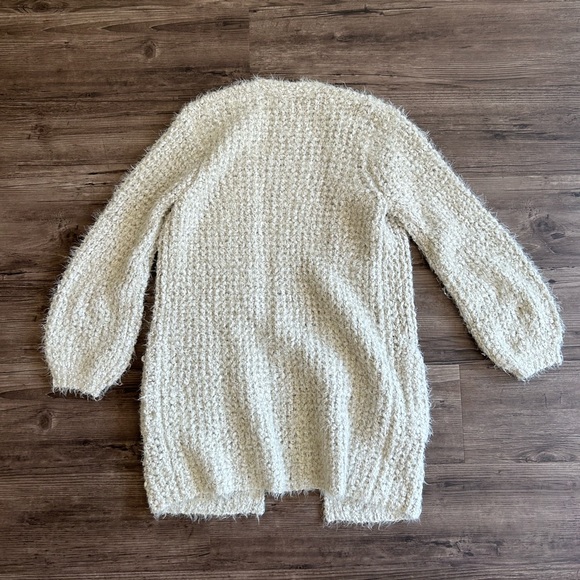 BB Dakota cardigan - Picture 2 of 2